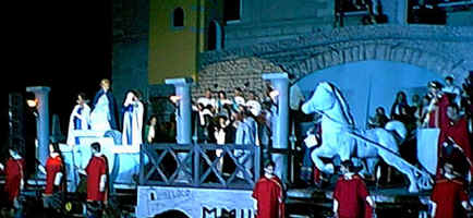 la presentazione del 2002